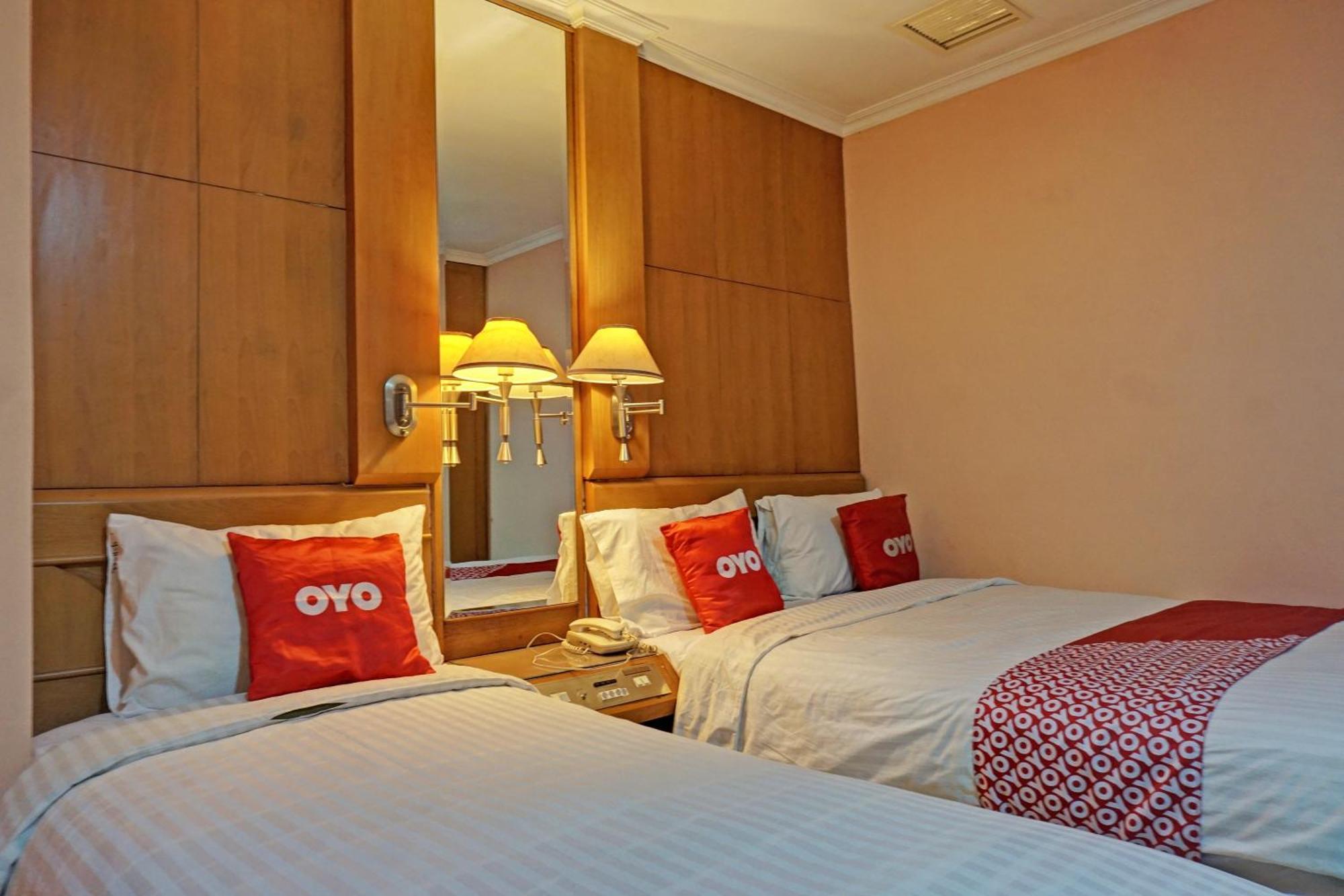 Oyo 671 Hotel Capitol 자카르타 외부 사진