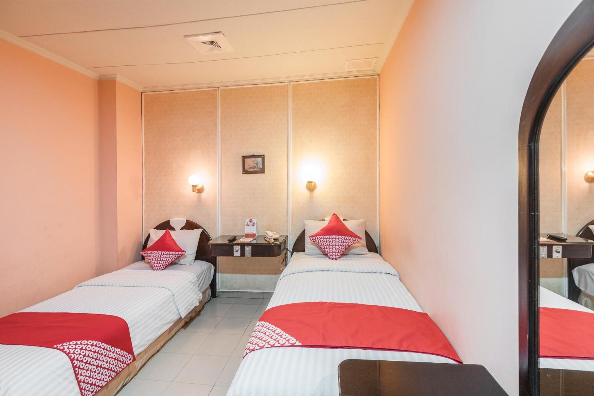 Oyo 671 Hotel Capitol 자카르타 외부 사진