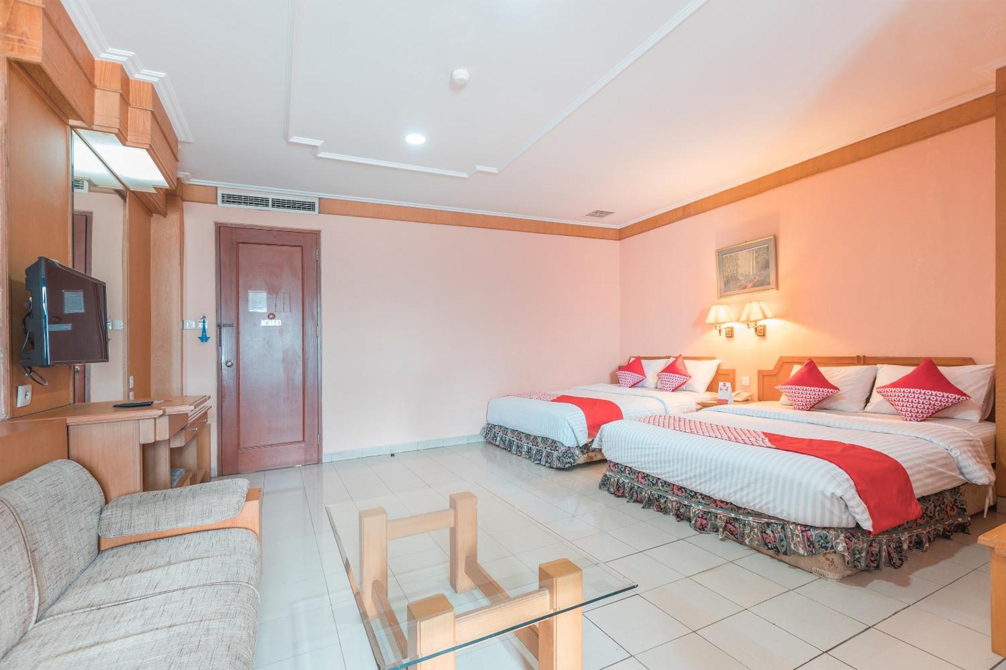 Oyo 671 Hotel Capitol 자카르타 외부 사진