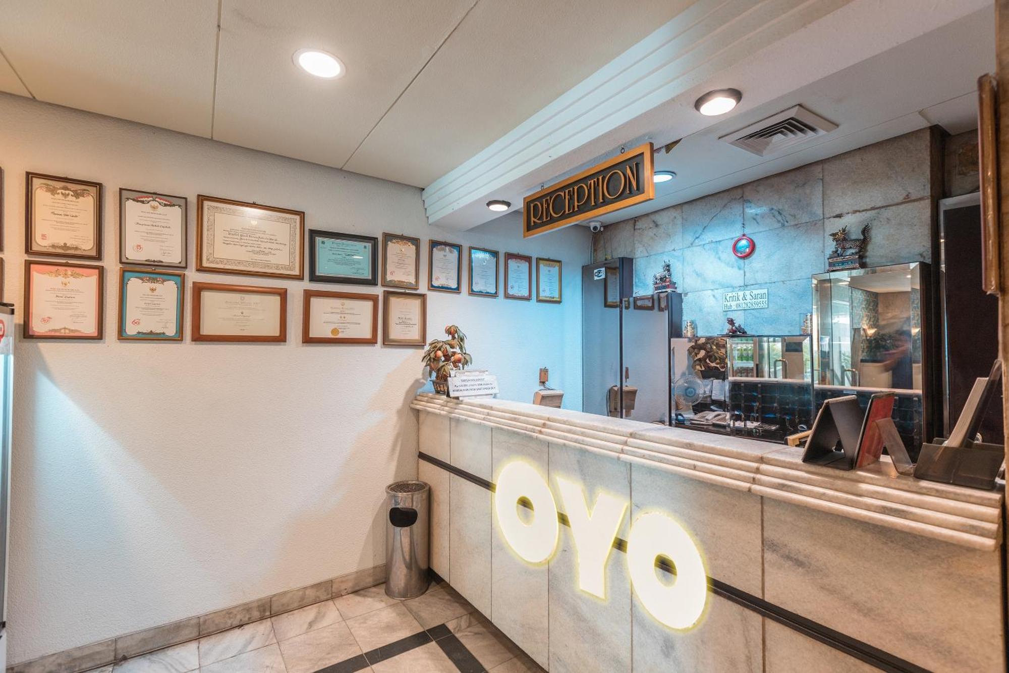 Oyo 671 Hotel Capitol 자카르타 외부 사진
