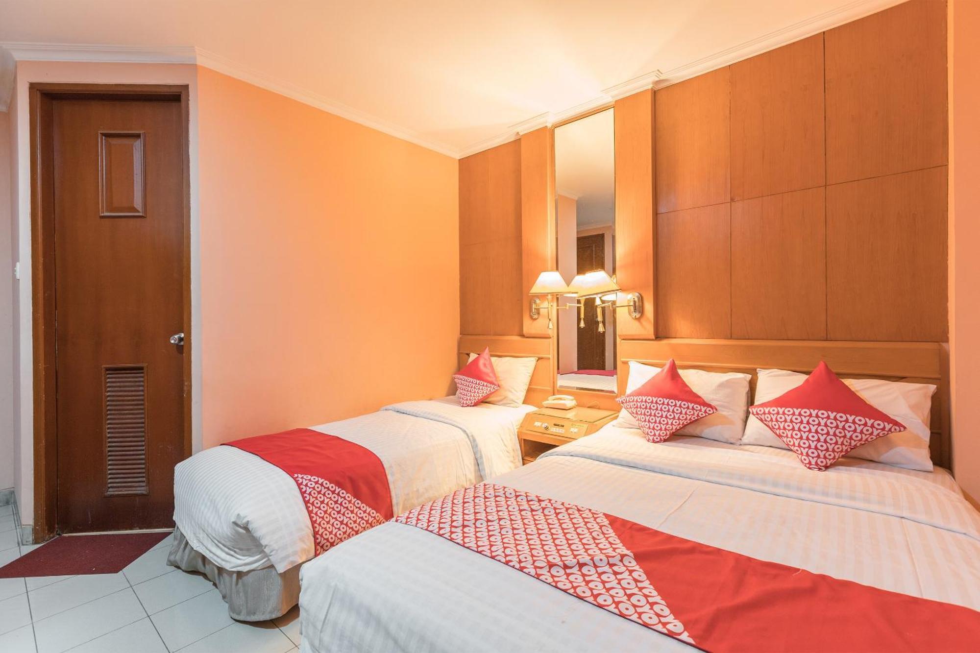 Oyo 671 Hotel Capitol 자카르타 외부 사진